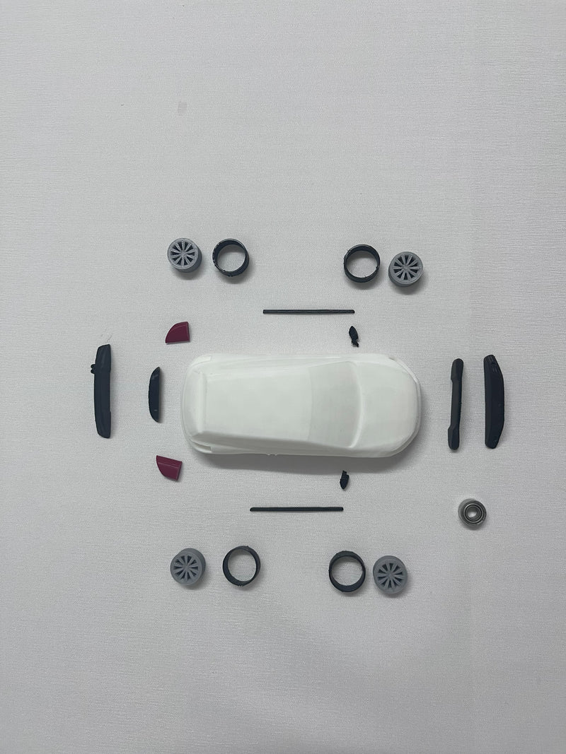 Virajlarda Dönerek Hareket Eden Araba Figürü – Özel marka, model ve renk üretimi yapılabilir