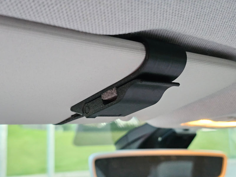 Manyetik Araç İçi Gözlük Tutacağı